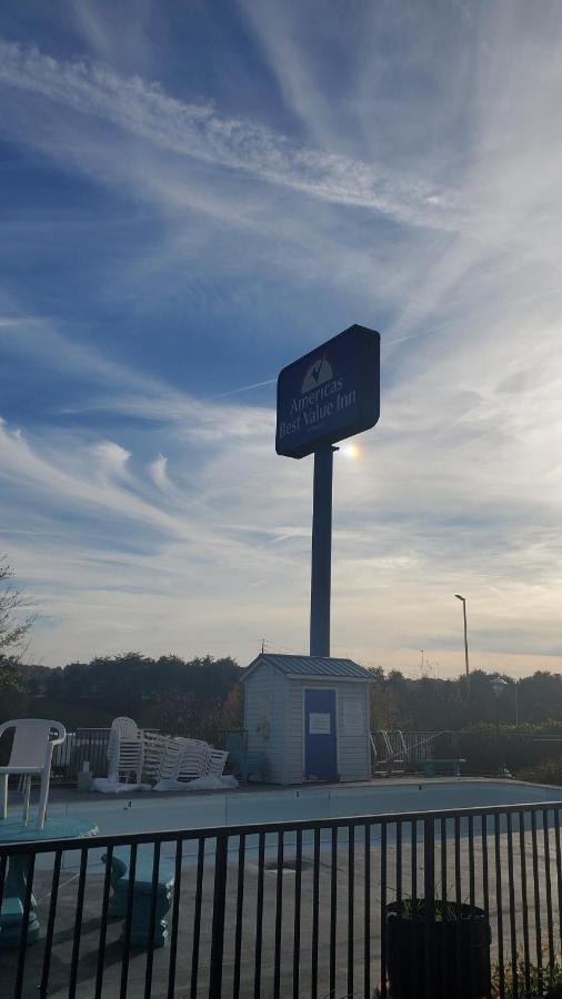 Americas Best Value Inn Kodak - Sevierville Exterior foto